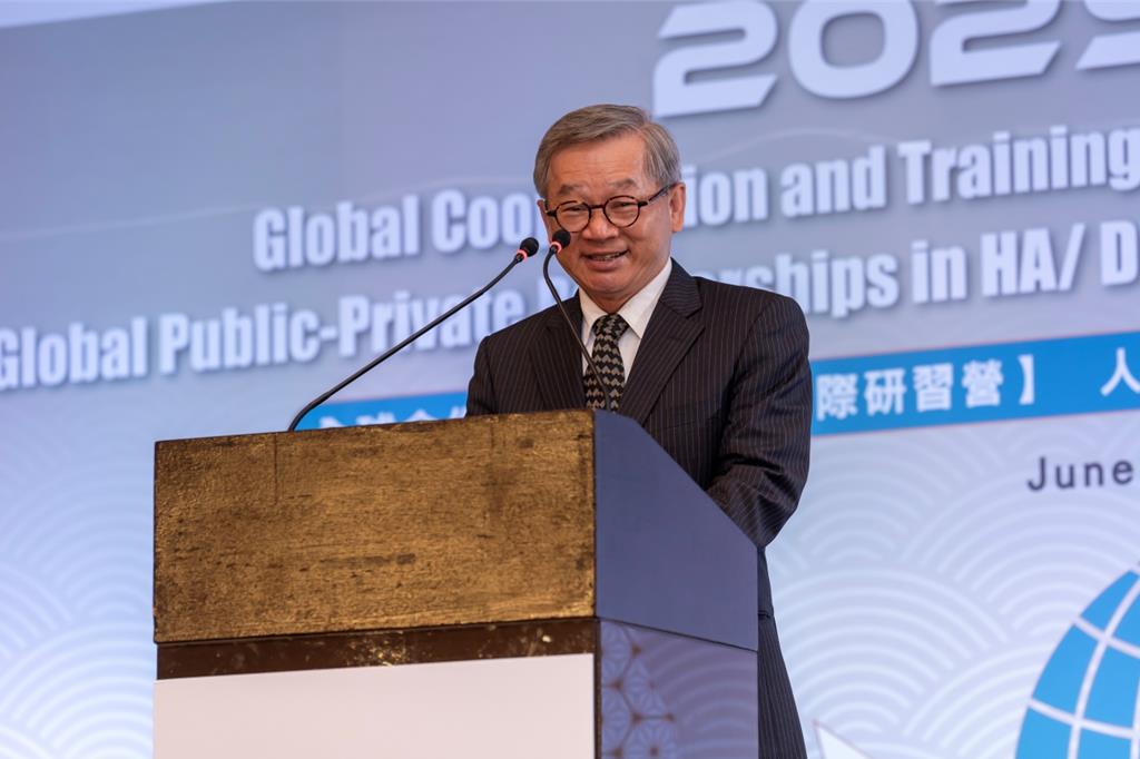 國科會主委吳誠文23日出席GCTF國際研習營開幕典禮致詞強調，面對當前各種災害風險，防災科技必須走入社會，成為公共服務的支柱。圖／國科會提供